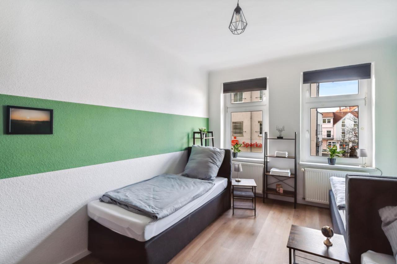 Salihomes/Max Apartment/5Pax/Modern Eingerichtet/Voll Ausgestattet Kueche Markranstädt Kültér fotó