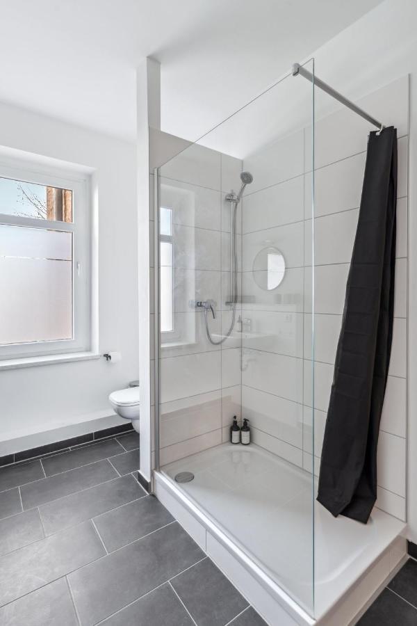 Salihomes/Max Apartment/5Pax/Modern Eingerichtet/Voll Ausgestattet Kueche Markranstädt Kültér fotó